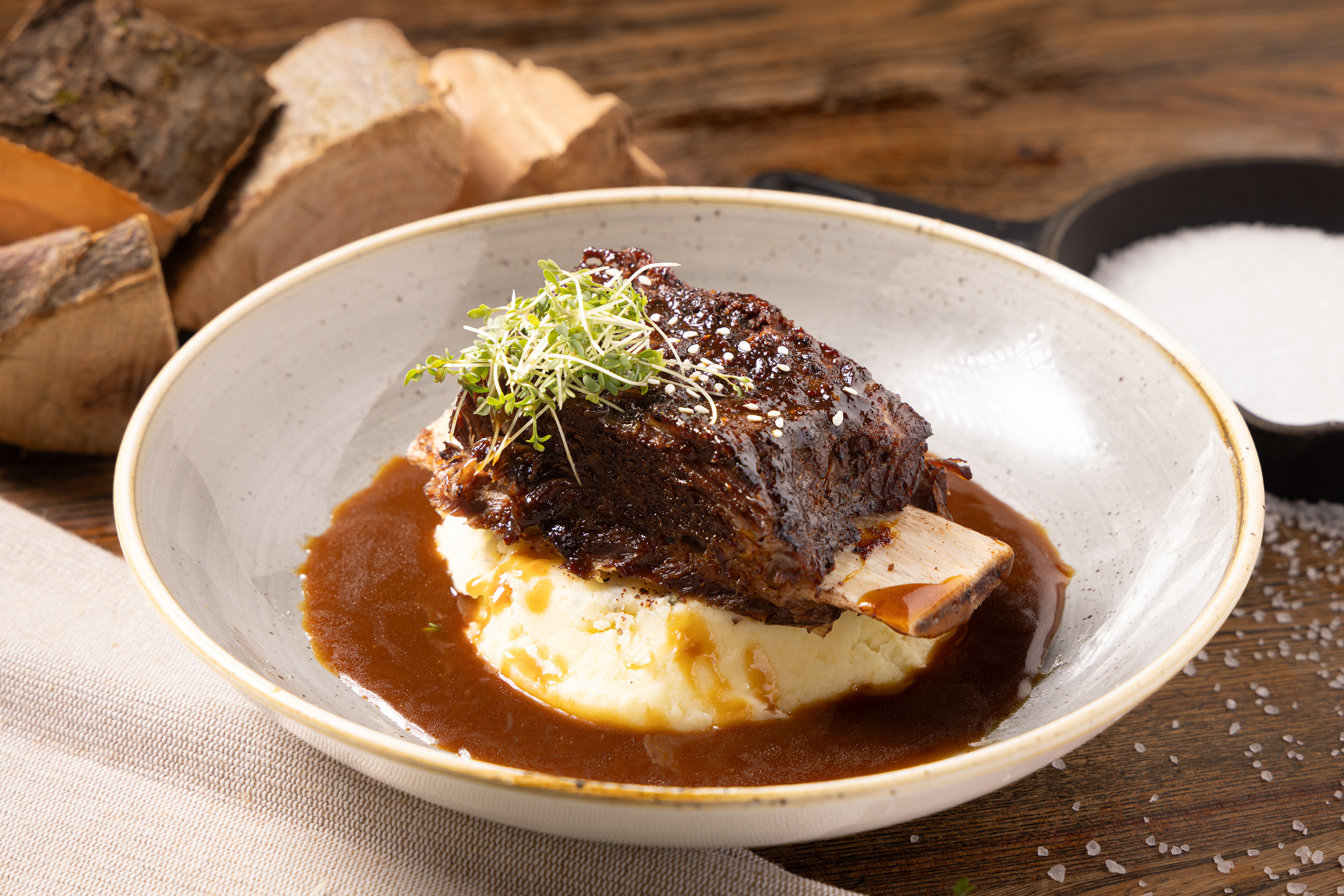 Korte ribben op puree